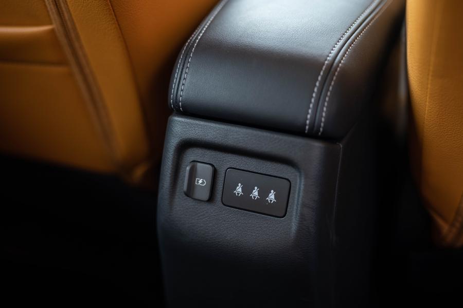 Детали интерьера Nissan Kicks e-POWER 2020 года  (JP) (фото 11 из 38)